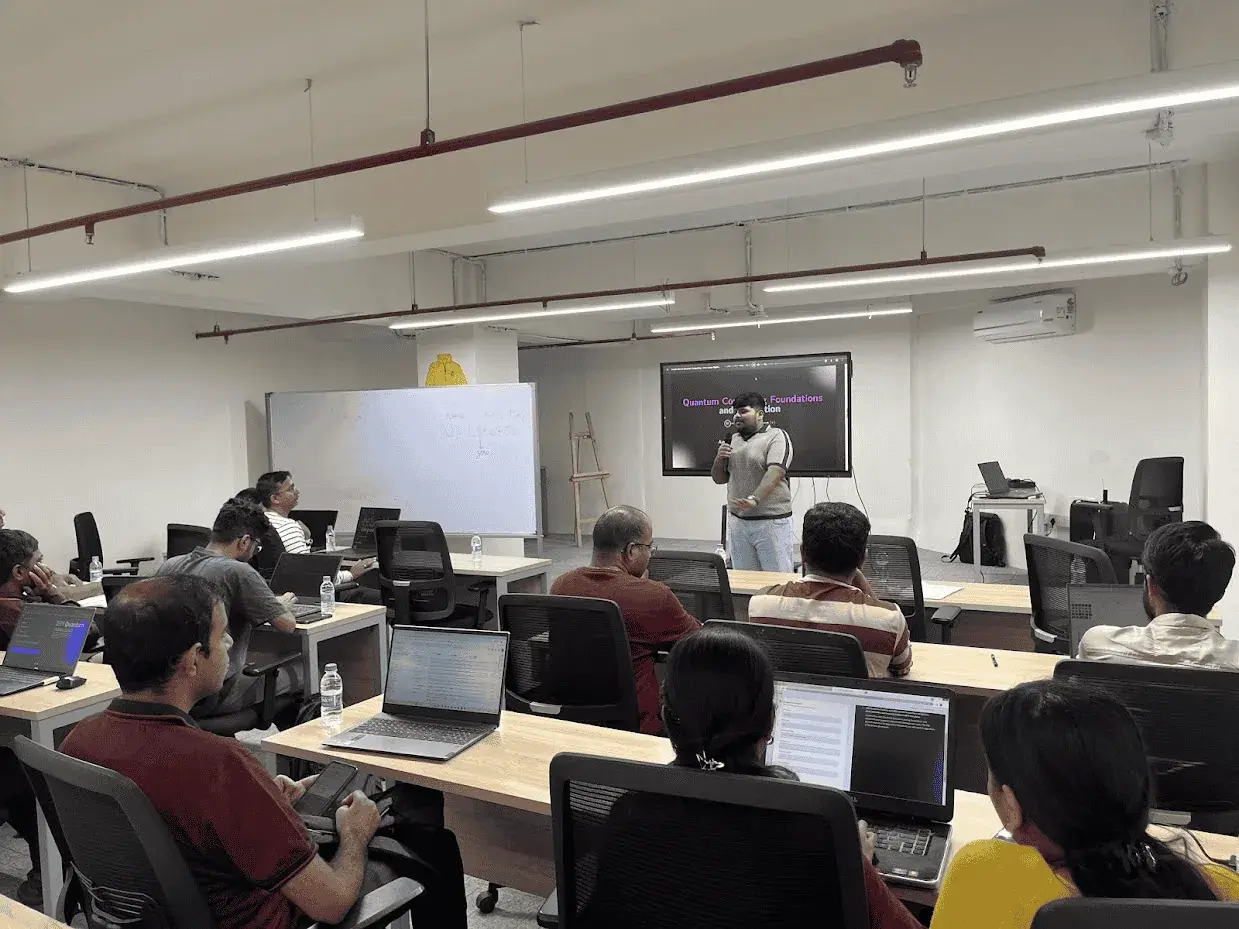 Moment from a QuantumX community event, photo 1