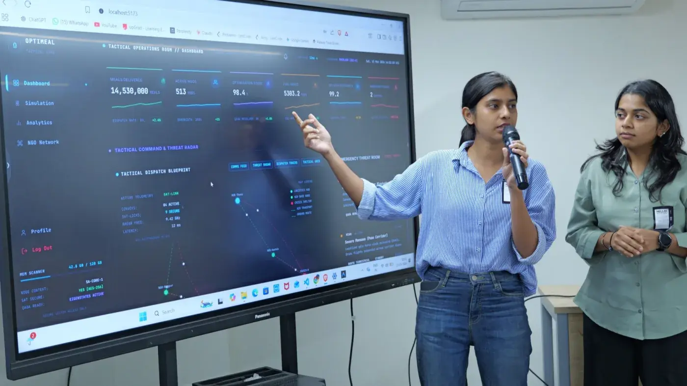 Moment from a QuantumX community event, photo 9